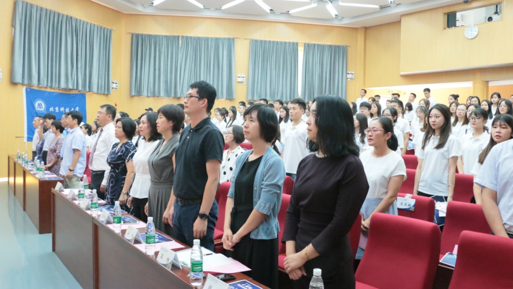 C:\Users\501\Desktop\cgpay钱包下载
开学典礼\IMG_6211.JPG